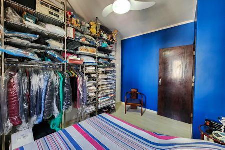 Casa à venda com 222m², 4 quartos e 4 vagas Casa à venda com 222m², 4 quartos e 4 vagasQuarto 2