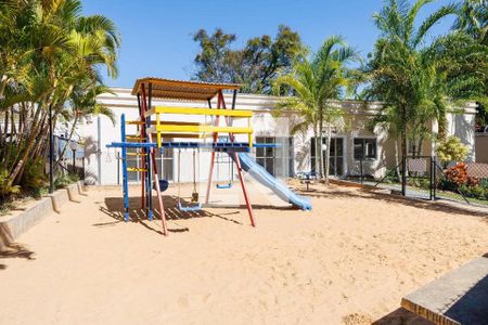 Apartamento para alugar com 51m², 2 quartos e 1 vaga Apartamento para alugar com 51m², 2 quartos e 1 vagaÁrea comum - Playground