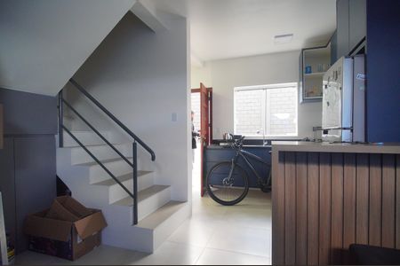 Casa de condomínio à venda com 60m², 2 quartos e 2 vagasSala