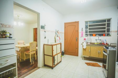 Casa à venda com 200m², 3 quartos e 2 vagasCozinha