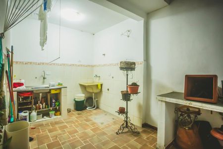 Casa à venda com 200m², 3 quartos e 2 vagasÁrea de Serviço