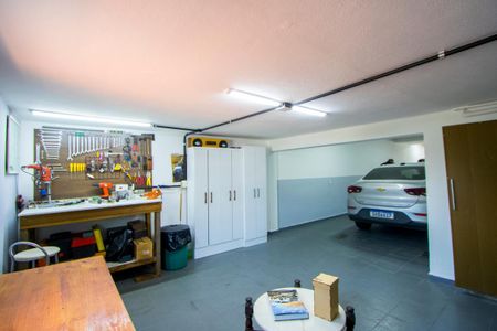 Casa à venda com 250m², 3 quartos e 4 vagasGaragem - Oficina
