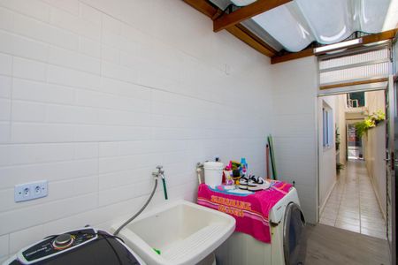 Casa à venda com 250m², 3 quartos e 4 vagasÁrea de serviço