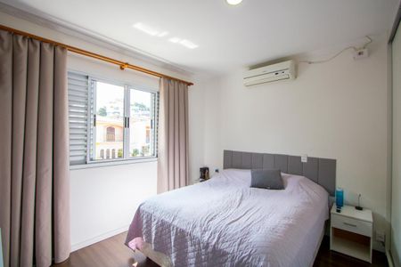 Casa à venda com 250m², 3 quartos e 4 vagasSuíte