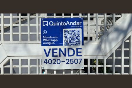 Casa à venda com 250m², 3 quartos e 4 vagasFachada