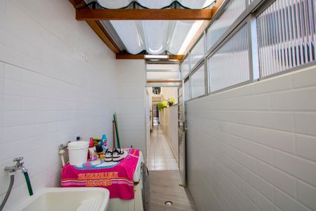 Casa à venda com 250m², 3 quartos e 4 vagasÁrea de serviço