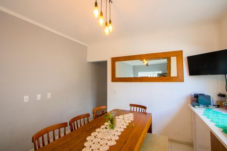 Casa à venda com 250m², 3 quartos e 4 vagasCopa