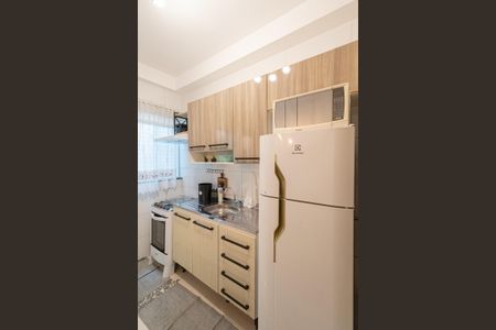 Sala e Cozinha de apartamento para alugar com 1 quarto, 32m² em Itaquera, São Paulo
