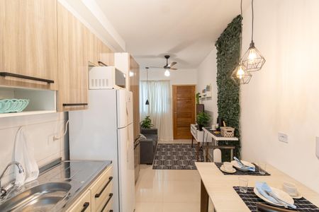 Sala e Cozinha de apartamento para alugar com 1 quarto, 32m² em Itaquera, São Paulo