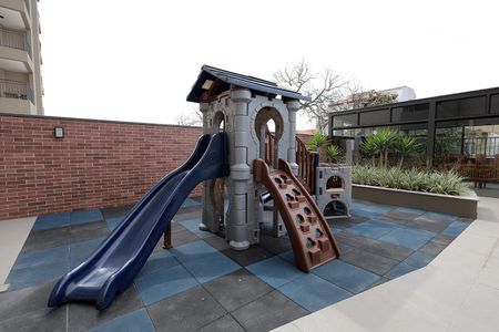 Apartamento para alugar com 70m², 2 quartos e 1 vagaÁrea comum - Playground