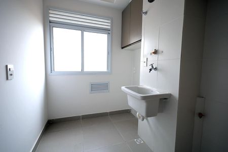 Apartamento para alugar com 70m², 2 quartos e 1 vagaÁrea de Serviço