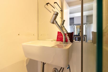 Banheiro de kitnet/studio à venda com 1 quarto, 21m² em Jardim Paulista, São Paulo