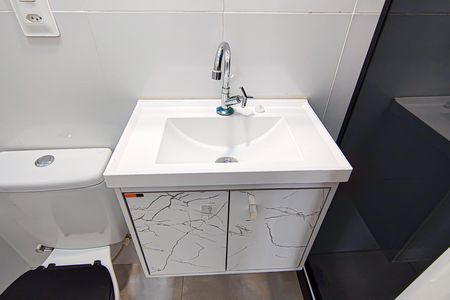 Apartamento à venda com 60m², 3 quartos e sem vagaBanheiro 