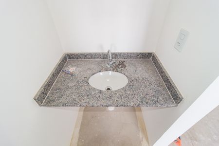 Apartamento à venda com 35m², 2 quartos e sem vaga Apartamento à venda com 35m², 2 quartos e sem vagaDetalhe - Banheiro