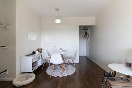 Sala de apartamento à venda com 3 quartos, 63m² em Vila Arapua, São Paulo