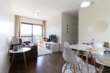Sala de apartamento à venda com 3 quartos, 63m² em Vila Arapua, São Paulo