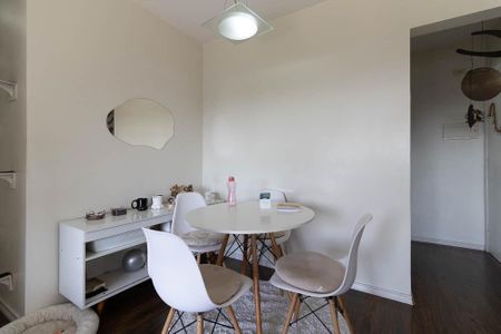 Sala de apartamento à venda com 3 quartos, 63m² em Vila Arapua, São Paulo