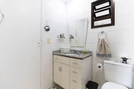 Apartamento à venda com 63m², 3 quartos e 1 vaga Apartamento à venda com 63m², 3 quartos e 1 vagaBanheiro da Semi Suíte