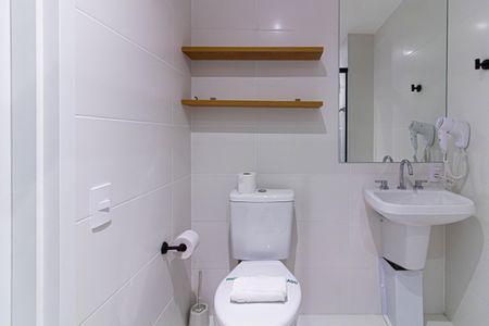 Studio para alugar com 21m², 1 quarto e sem vaga Studio para alugar com 21m², 1 quarto e sem vagaBanheiro
