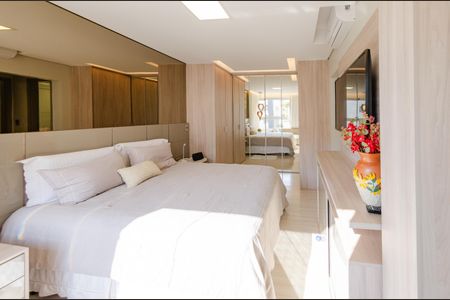 Apartamento à venda com 115m², 3 quartos e 3 vagas Apartamento à venda com 115m², 3 quartos e 3 vagasSuíte