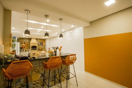 Casa à venda com 125m², 3 quartos e 2 vagas Casa à venda com 125m², 3 quartos e 2 vagasCozinha/Espaço gourmet