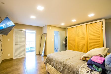 Casa à venda com 125m², 3 quartos e 2 vagas Casa à venda com 125m², 3 quartos e 2 vagasQuarto 1 - Suíte