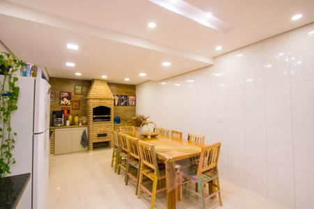 Casa à venda com 125m², 3 quartos e 2 vagas Casa à venda com 125m², 3 quartos e 2 vagasCozinha/Espaço gourmet