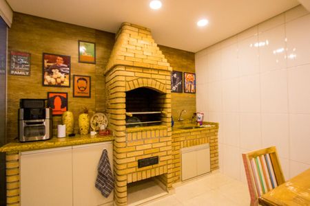 Casa à venda com 125m², 3 quartos e 2 vagas Casa à venda com 125m², 3 quartos e 2 vagasCozinha/Espaço gourmet