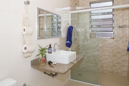 Casa à venda com 113m², 3 quartos e 1 vaga Casa à venda com 113m², 3 quartos e 1 vagaBanheiro