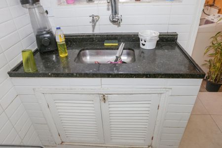 Casa à venda com 113m², 3 quartos e 1 vaga Casa à venda com 113m², 3 quartos e 1 vagaCozinha