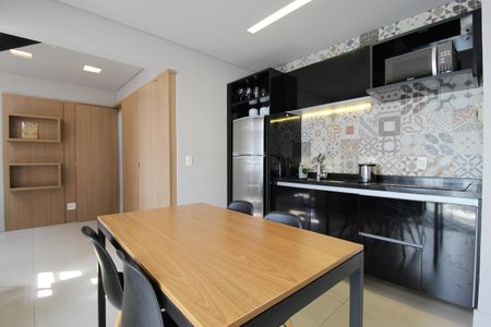 Apartamento à venda com 70m², 1 quarto e 1 vagaSala/Cozinha