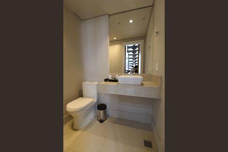 Lavabo de apartamento à venda com 1 quarto, 70m² em Vila Olímpia, São Paulo