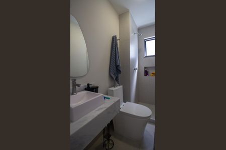 Casa de condomínio à venda com 214m², 4 quartos e 2 vagas Casa de condomínio à venda com 214m², 4 quartos e 2 vagasBanheiro da Suíte 3