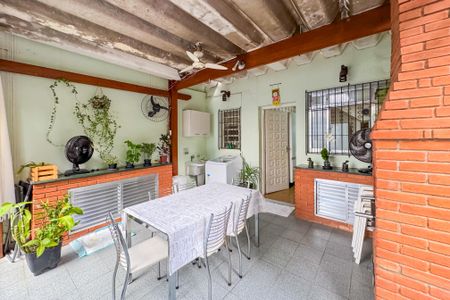 Casa à venda com 160m², 4 quartos e sem vaga Casa à venda com 160m², 4 quartos e sem vagaChurrasqueira