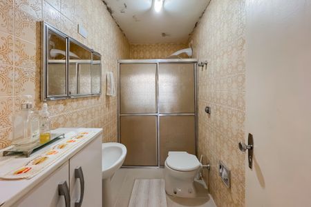 Casa à venda com 160m², 4 quartos e sem vaga Casa à venda com 160m², 4 quartos e sem vagaBanheiro