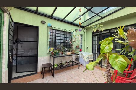 Casa à venda com 180m², 3 quartos e 2 vagasArea externa