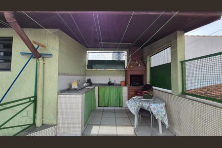 Casa à venda com 180m², 3 quartos e 2 vagasArea externa