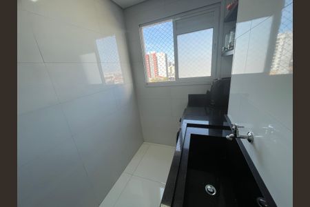 Apartamento à venda com 61m², 2 quartos e 1 vaga Apartamento à venda com 61m², 2 quartos e 1 vagaÁrea de Serviço