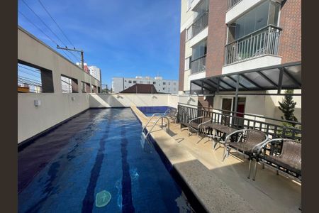 Apartamento à venda com 61m², 2 quartos e 1 vaga Apartamento à venda com 61m², 2 quartos e 1 vagaÁrea comum - Piscina