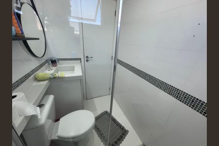 Apartamento à venda com 61m², 2 quartos e 1 vaga Apartamento à venda com 61m², 2 quartos e 1 vagaBanheiro 1