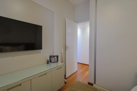 Apartamento à venda com 100m², 2 quartos e 2 vagasQuarto 1