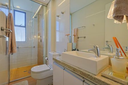 Apartamento à venda com 100m², 2 quartos e 2 vagasBanheiro