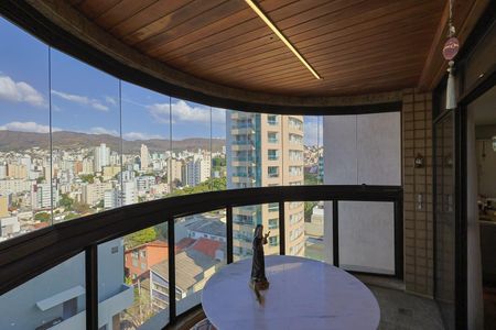 Sala de apartamento à venda com 2 quartos, 100m² em Santo Antônio , Belo Horizonte