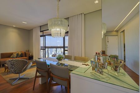 Apartamento à venda com 100m², 2 quartos e 2 vagasSala