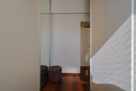 Apartamento à venda com 100m², 2 quartos e 2 vagasCloset da suíte