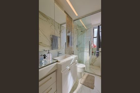 Apartamento à venda com 100m², 2 quartos e 2 vagasBanheiro da Suíte