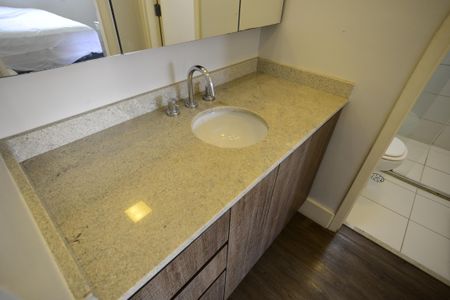 Apartamento à venda com 52m², 1 quarto e 2 vagasBanheiro do Quarto 2