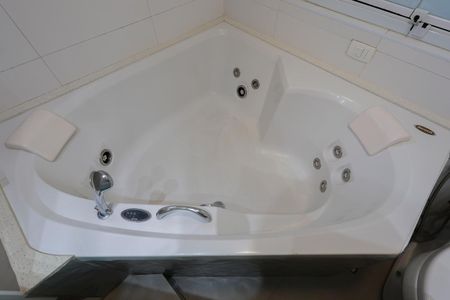 Apartamento para alugar com 142m², 3 quartos e 2 vagas Apartamento para alugar com 142m², 3 quartos e 2 vagasBanheiro da Suite 1