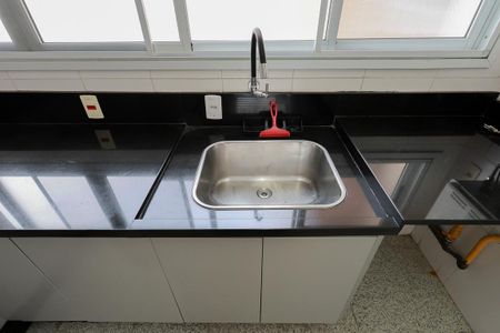 Apartamento para alugar com 142m², 3 quartos e 2 vagas Apartamento para alugar com 142m², 3 quartos e 2 vagasÁrea de serviço