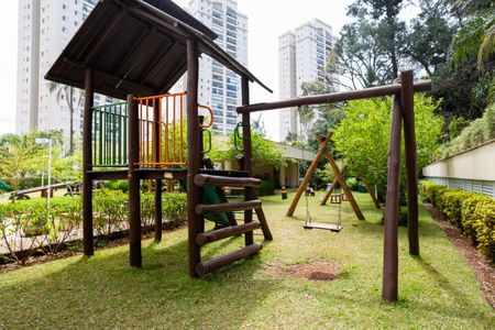 Apartamento para alugar com 142m², 3 quartos e 2 vagas Apartamento para alugar com 142m², 3 quartos e 2 vagasÁrea comum - Playground